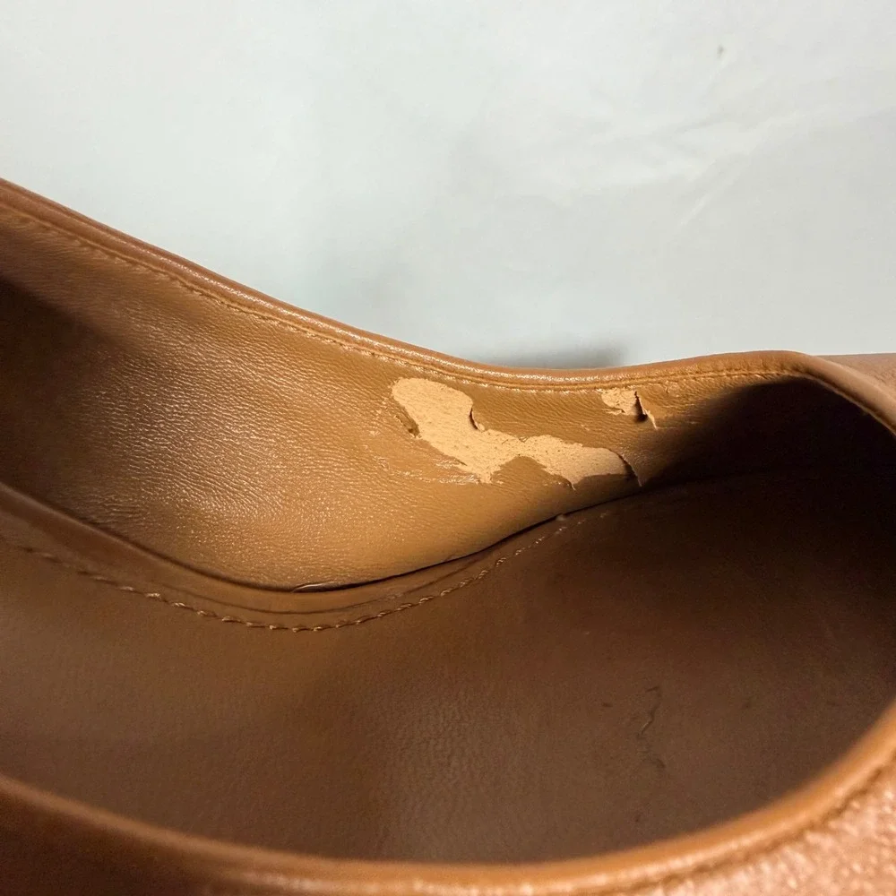 Tory Burch Tan Leather Patent Cap Toe Wedge Pumps Gold Logo 9.5M Classic office